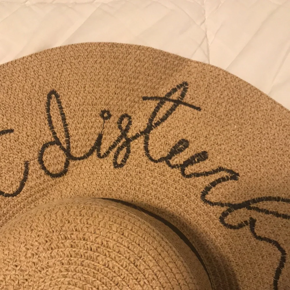 Hat - Picture 3 of 7